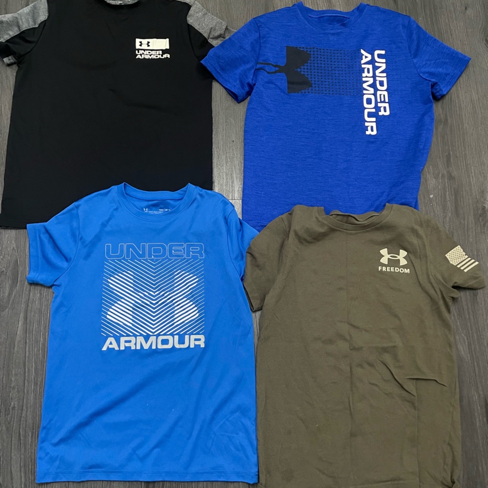 Boys underarmour lot sz med